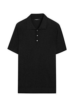 Černé polo tričko s krátkými rukávy, vyrobené z hladkého materiálu. Obsahuje zapínání na knoflíky a klasický rovný límec. Jednoduchý a minimalistický design.