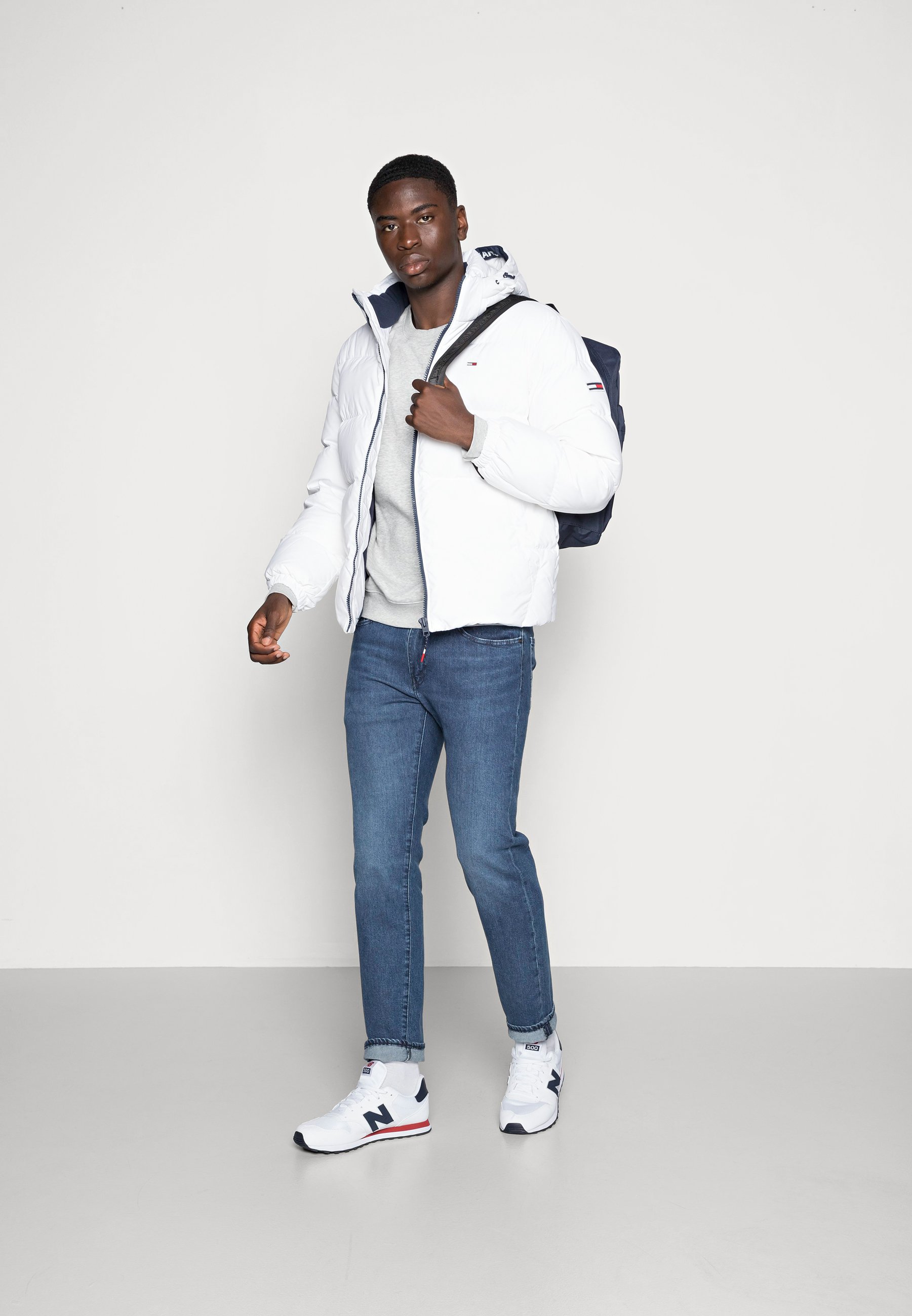 Tommy Jeans ESSENTIAL JACKET - Down 