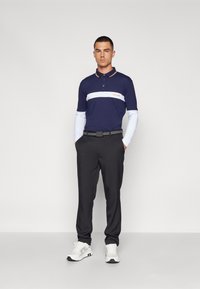 Calvin Klein Golf BULLET REGULAR FIT TROUSER - Παντελόνι - black