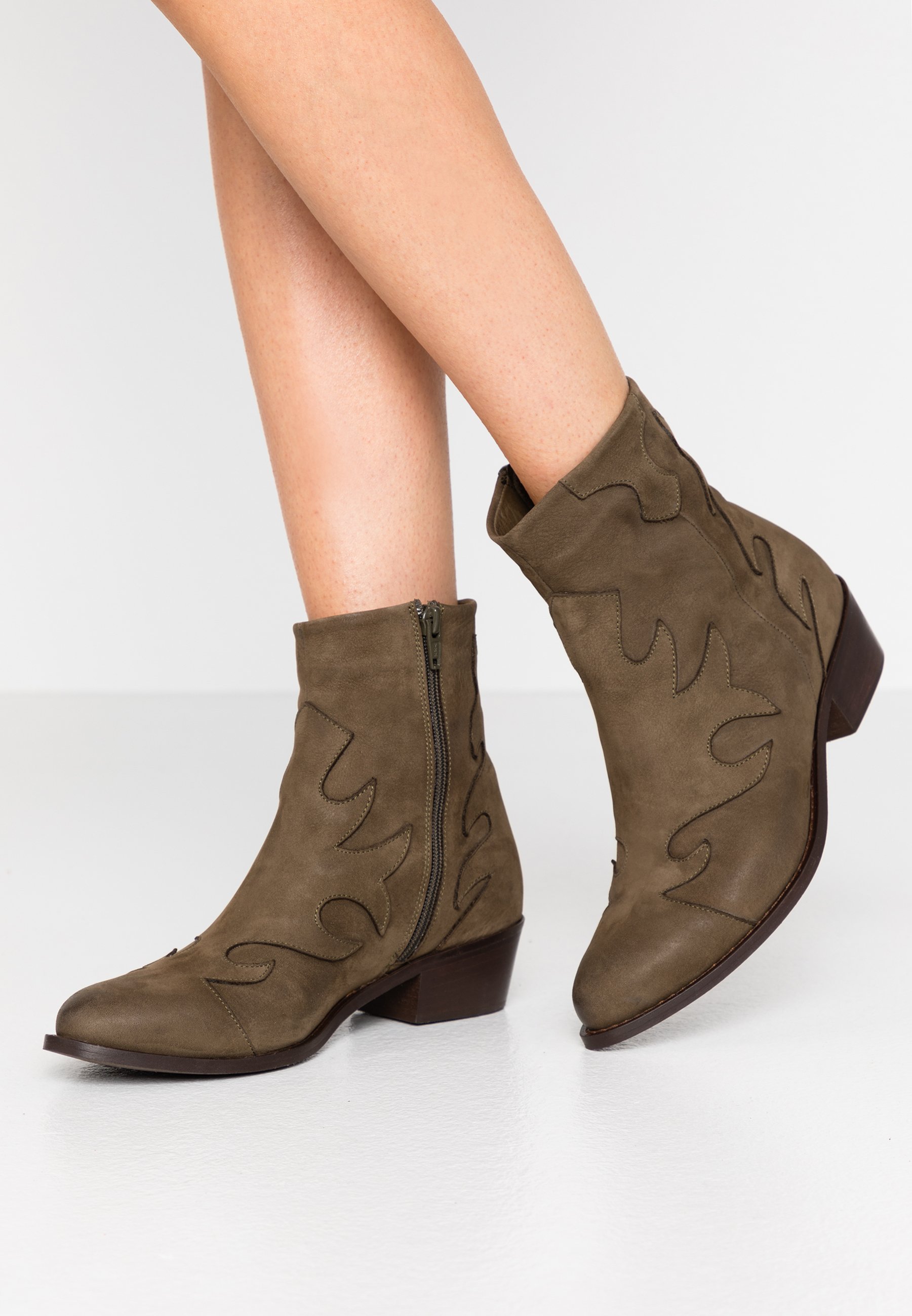 anna field botines camperos con flecos marrones anna field botines camperos con flecos marrones