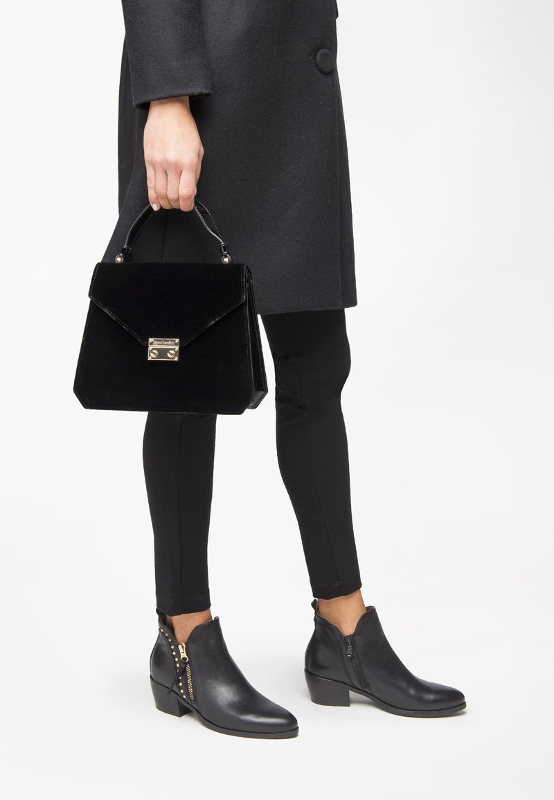 Nero Giardini I343571D Borsa A Mano Da Donna In Materiale Tecnico