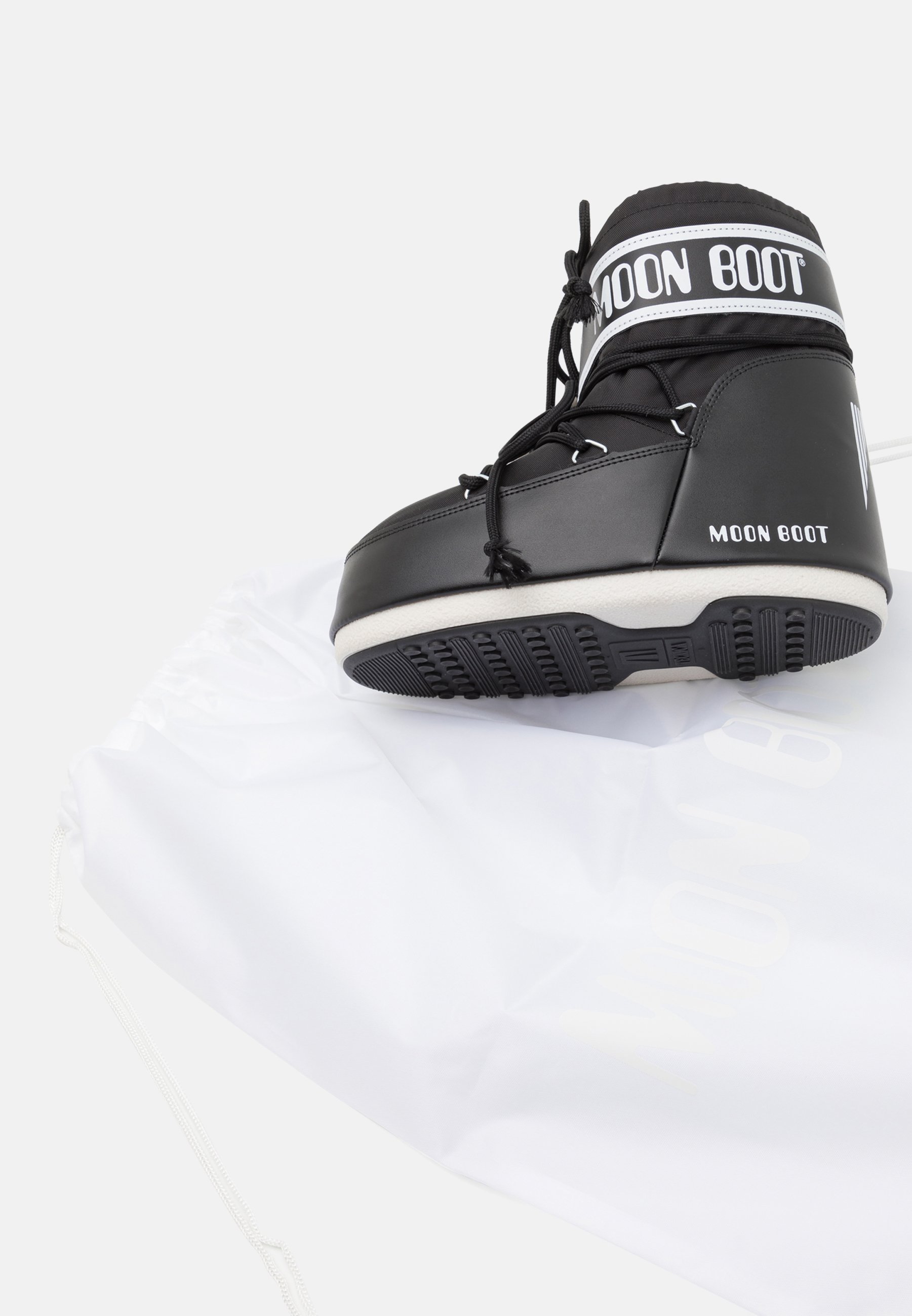 MOON BOOT Icon Low PVC  boots　ムーンブーツ MOON BOOT Icon Low PVC snow boots ムーンブーツ - メルカリ