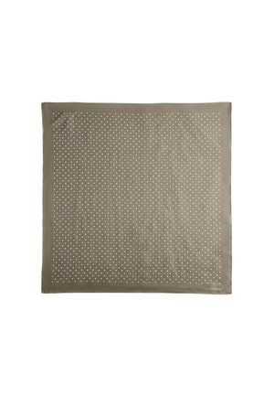 Foulard quadrato color talpa con piccoli pois bianchi distribuiti uniformemente sulla superficie.