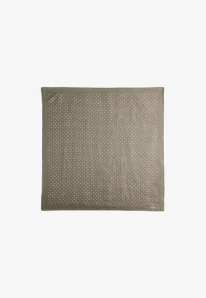 Taupe vierkante sjaal met kleine witte stippen die gelijkmatig over het oppervlak verdeeld zijn.