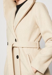 Even&Odd Pitkä takki - mottled beige