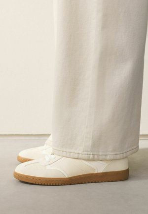 REGULAR FIT - FOREVER COMFORT - Sportbačiai - neutral