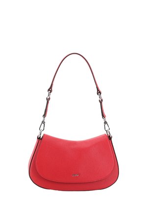 Rote Lederhandtasche mit geschwungenem Design, strukturiertem Oberflächenmaterial und abnehmbarem Schultergurt. Silberne Hardware-Akzente vervollständigen den Look.