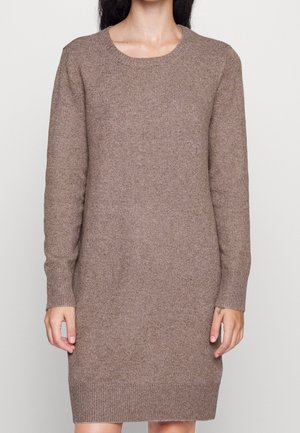 Braunes Strickkleid mit langen Ärmeln, einem runden Halsausschnitt sowie gerippten Bündchen und Saum. Weicher Stoff und Design bis zur Mitte des Oberschenkels.