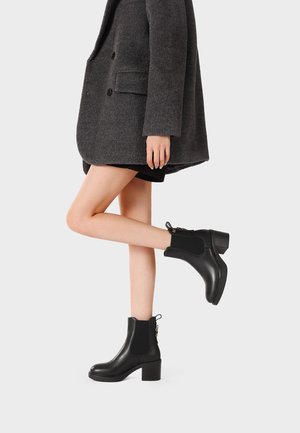 Queen Helena, X35-82 - Botines - nero