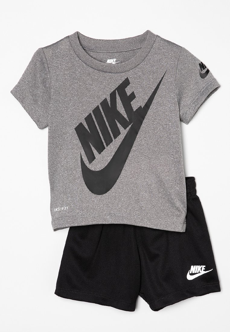 Nike Sportswear Sport T-shirt zwart Nike Sportswear Sport T-shirt zwart