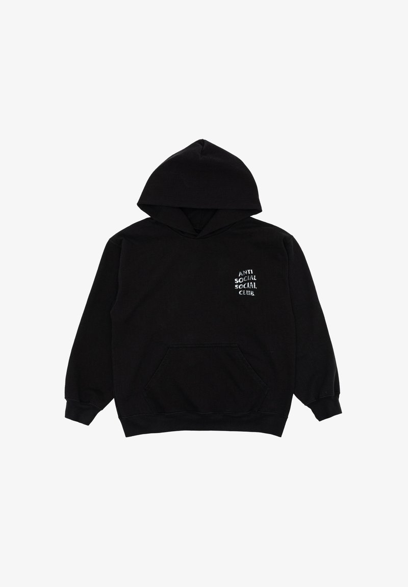 Czarna bluza z kapturem wykonana z bawełny, z przednią kieszenią i białym nadrukowanym tekstem w górnej lewej części klatki piersiowej.