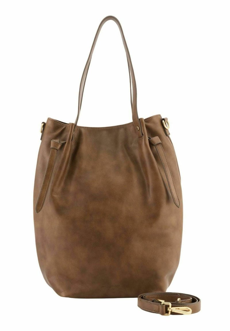 Sac fourre-tout en cuir marron avec double poignées et une sangle crossbody détachable et réglable, avec des accessoires en métal doré.