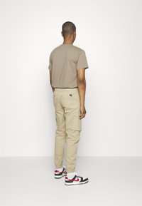 Jack & Jones JPSTKANE JJNOAH CUFFED - Cargohose - twill