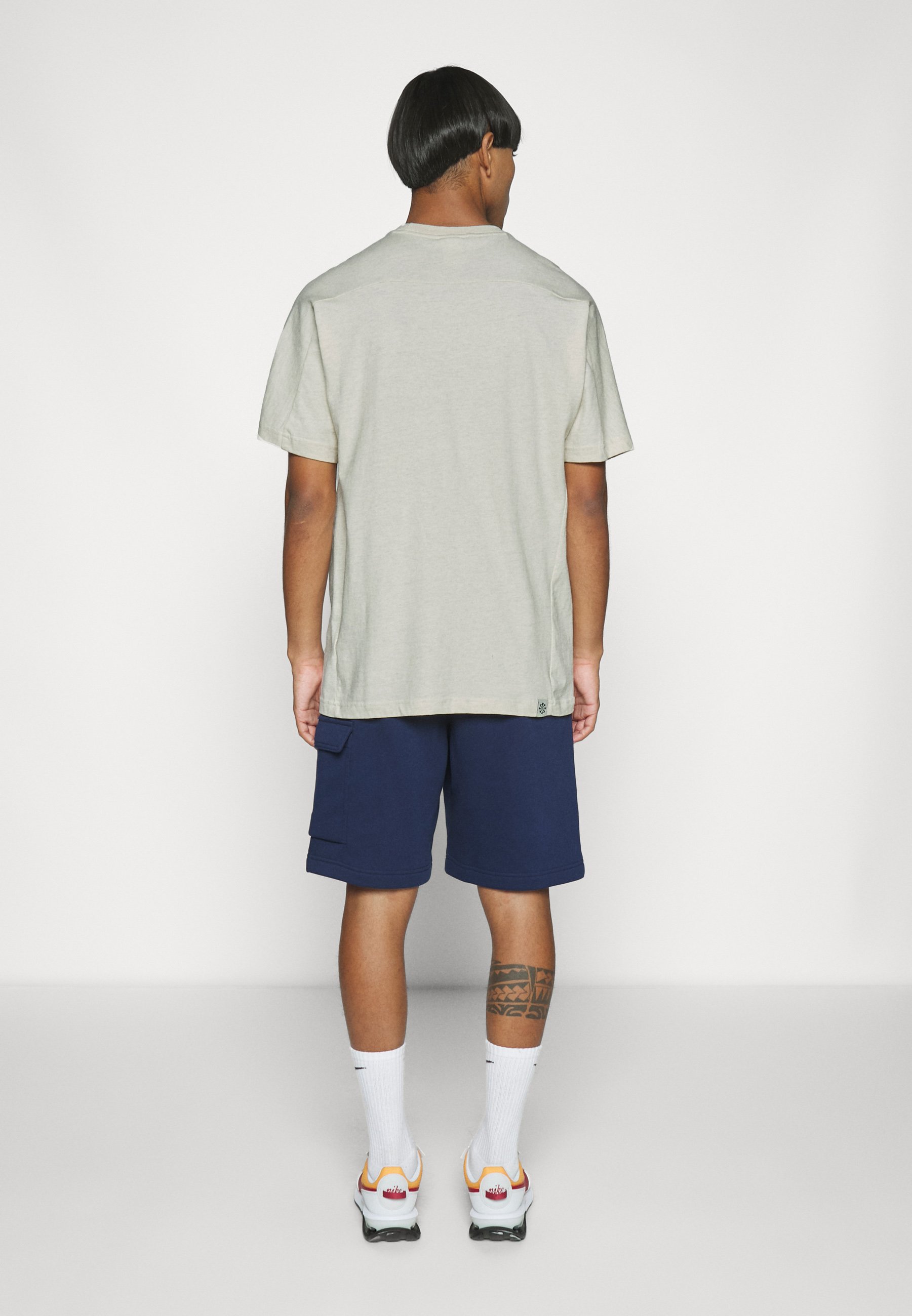 Nike Sportswear CLUB CARGO - Shorts 
