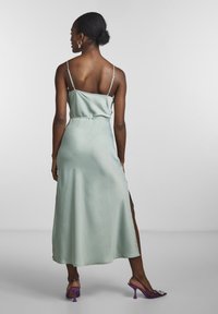 YAS YASTHEA STRAP DRESS - Koktailové šaty/večierkové šaty - green milieu