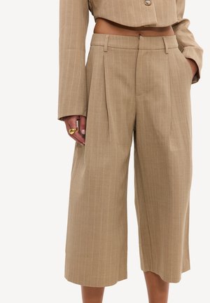 LOAVIES, GLOWING HORIZONS - Short - camel   stripes