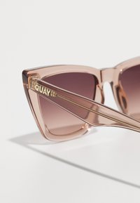 QUAY AUSTRALIA CALL THE SHOTS - Occhiali da sole - brown
