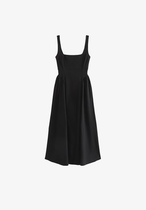 Zwarte mouwloze midi-jurk met een vierkante halslijn en geplooide details in de taille, uitlopend in een A-lijn rok.