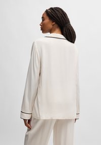 BOSS Pyjamasöverdel - open white