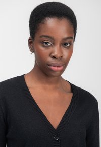 INFLUENCER Strickjacke - black