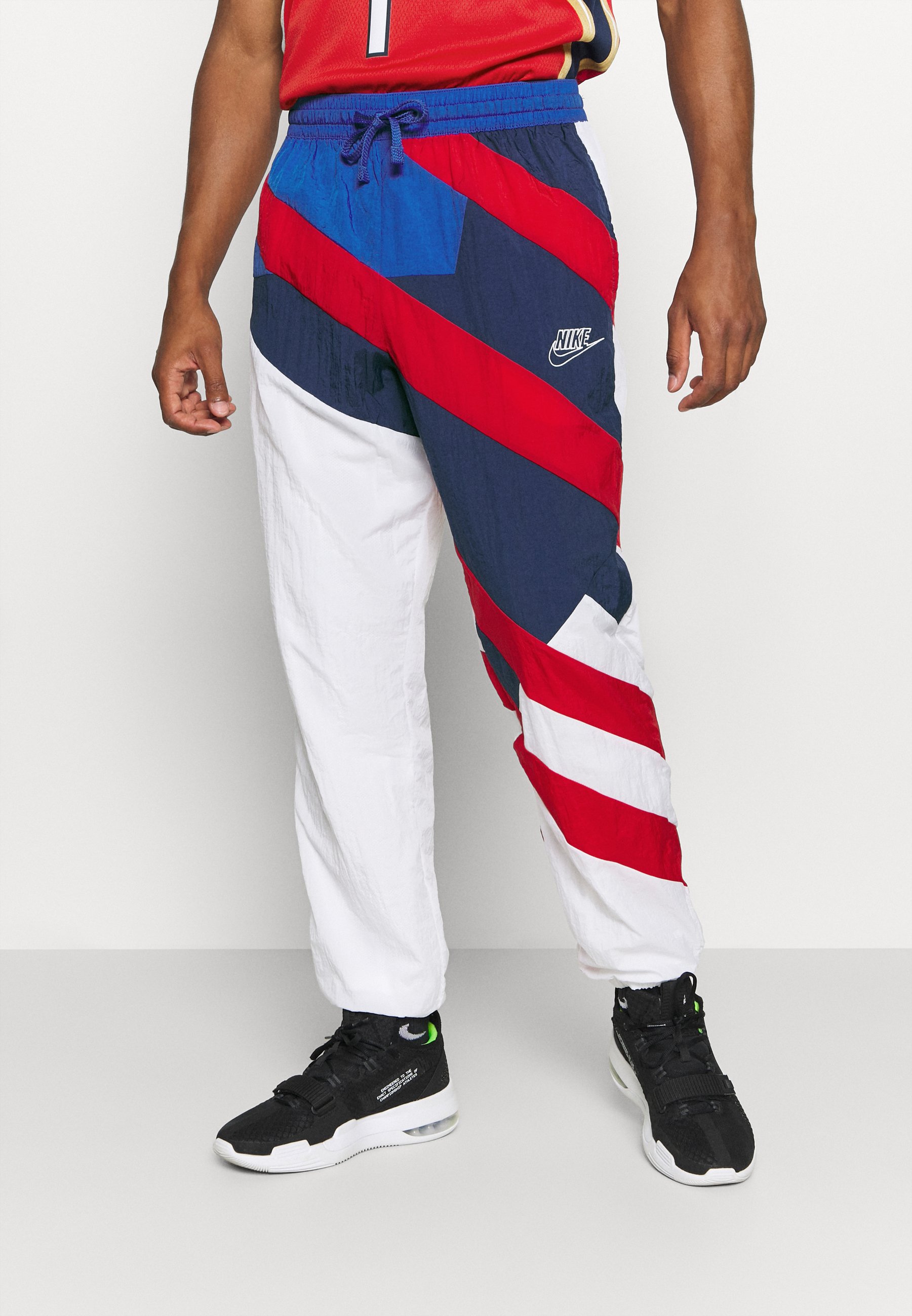 royal blue nike tracksuit