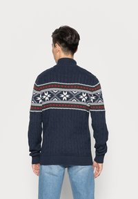 Selected Homme SLHFLAKE CABLE - Džemperis - sky captain
