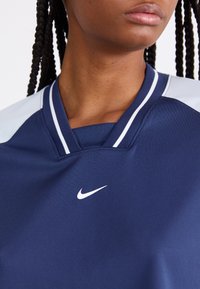 Nike Sportswear Apdrukāts T-krekls - pure platinum/midnight navy