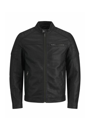 Czarna skórzana kurtka z pikowanymi detalami na ramionach, stójką zapinaną na zatrzask oraz trzema kieszeniami na zamek, zamknięcie na zamek błyskawiczny z przodu.