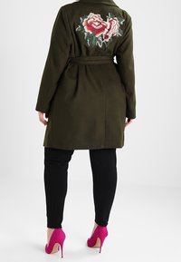 Even&Odd Curvy Klassisk frakke - khaki
