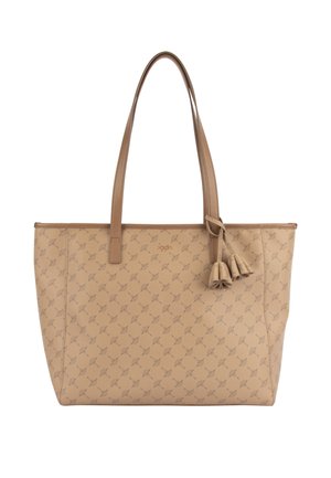 Beige stor tote taske med lange håndtag, subtilt blomsterprint, lille kvastdekoration og et lille metal mærkelogo foran.