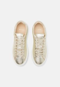 Nubikk VINCE TORA - Tossud - gold metallic/shiny