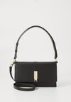 HERITAGE SHOULDER BAG - Håndtasker - black