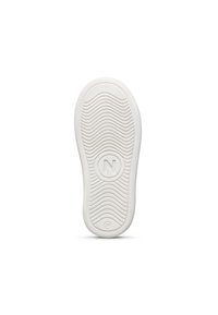 Suola di scarpa in gomma bianca con scanalature orizzontali, caratterizzata da un logo circolare in rilievo al centro e un piccolo dettaglio numerico in basso.