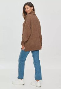 Makadamia - Sweter