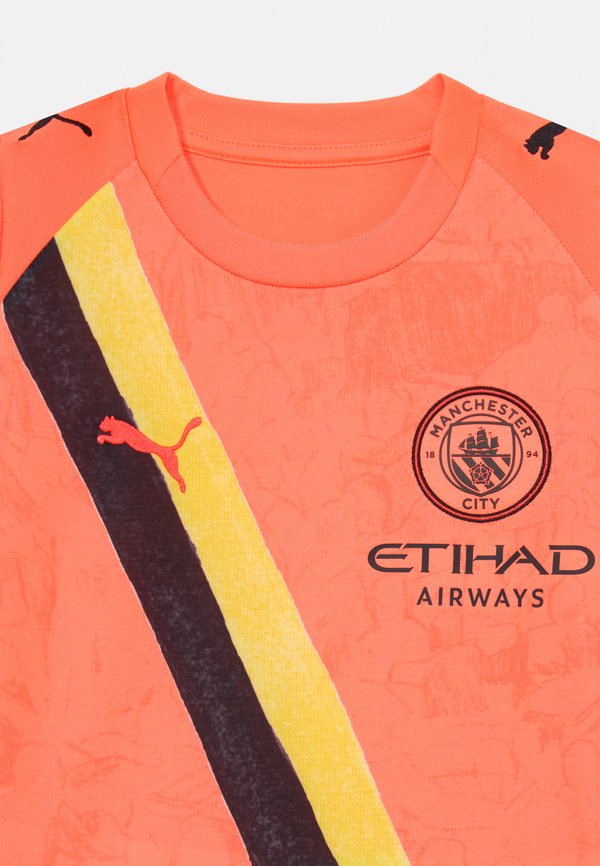 KIDSUPER MCFC REPLICA UNISEX - Football shirt3