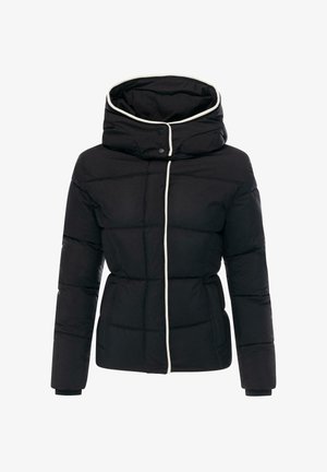 Giacca nera imbottita con colletto alto, piping bianco e bottoni a pressione. Presenta una forma aderente e maniche lunghe con polsini a coste.