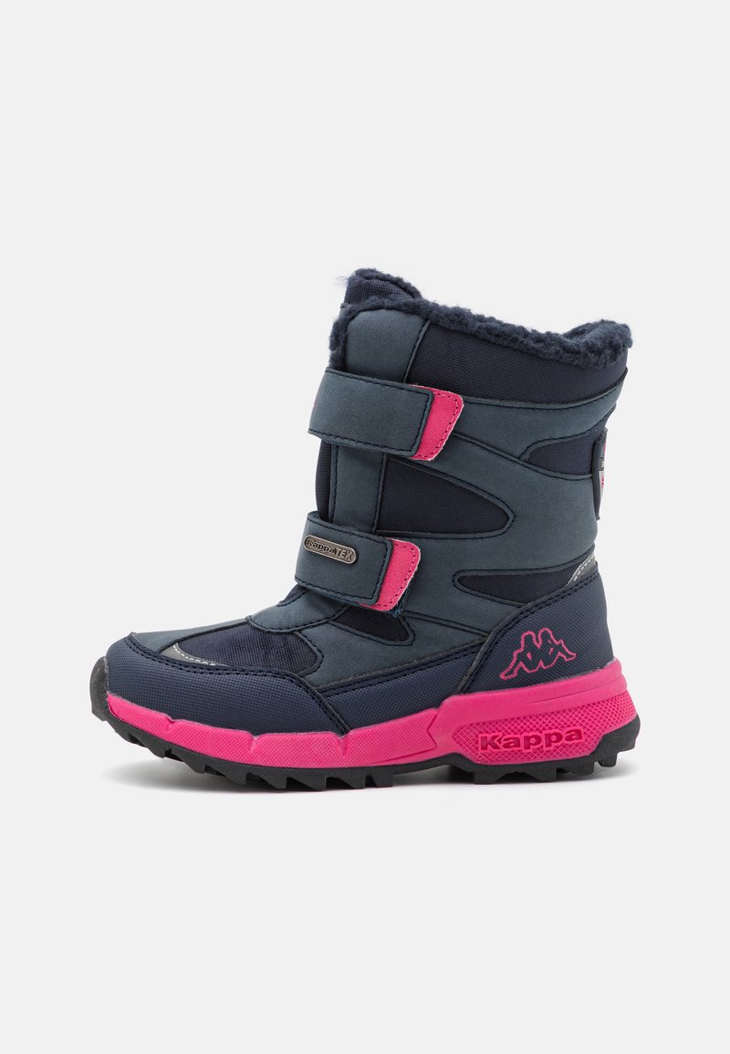 Navyblaue Winterstiefel mit pinken Akzenten, ausgestattet mit einem Kunstfellbund, Klettverschlüssen und einer robusten Sohle für besseren Halt. Kappa-Logo an der Seite.