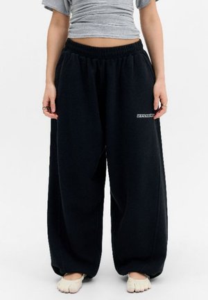iets frans... SIMMI BAGGY UNISEX - Jogginghose - black