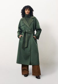 FRNCH ADELPHIA - Trenchcoat - vert foret