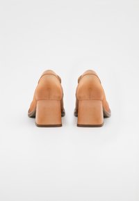 bugatti SCALA - Classic heels - beige