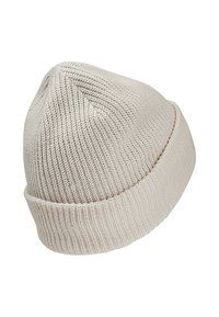 Berretto beige a maglia con texture a coste, top arrotondato e risvolto, realizzato in materiale morbido per garantire calore.