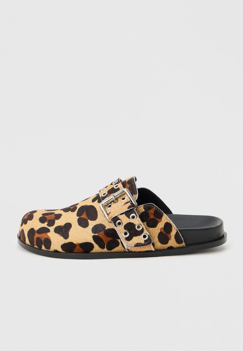 Sandalias planas