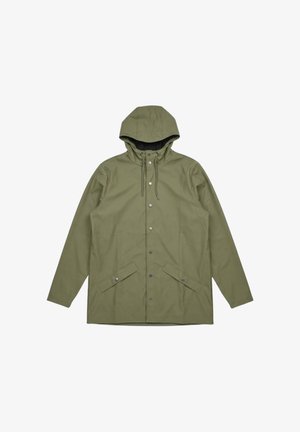 Giacca impermeabile verde oliva con cappuccio, chiusura con coulisse, bottoni a pressione e due tasche frontali. Tessuto liscio e design a taglio dritto.