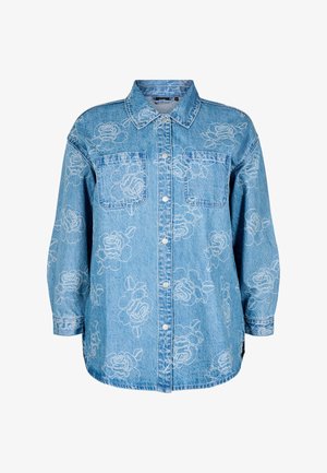 Camicia di jeans bleu chiaro con design a bottoni, caratterizzata da grandi contorni di rose, due tasche frontali e maniche lunghe con polsini regolabili.
