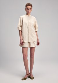 adL MARGARET - Shorts - vanilla