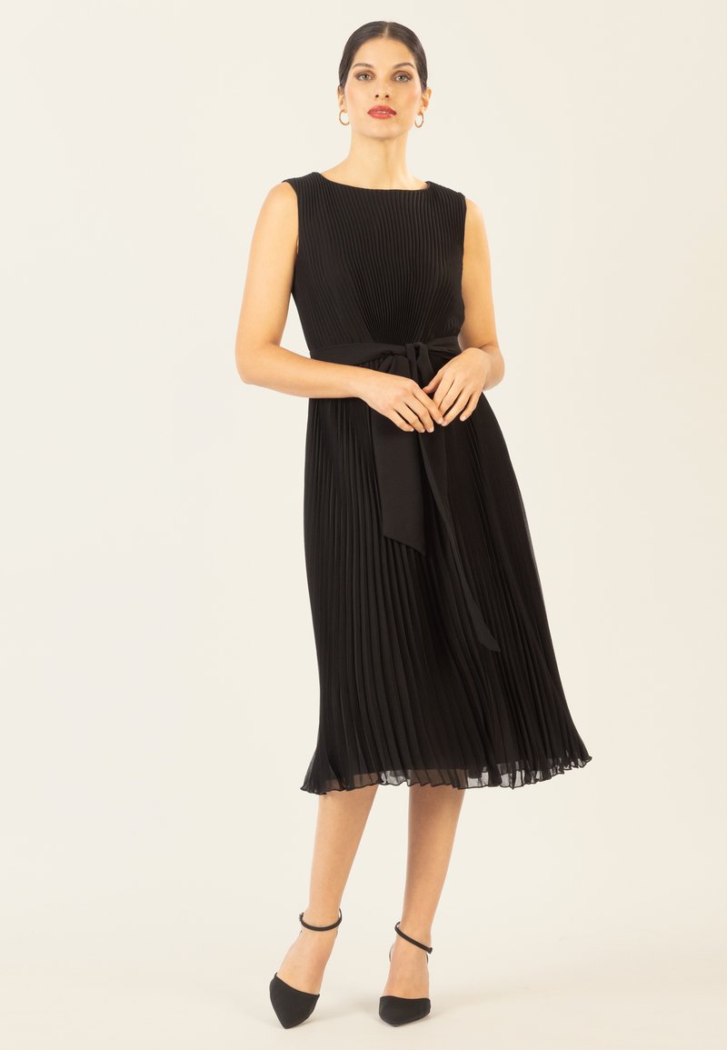 Apart MIDI-PLISSEE - Freizeitkleid - schwarz