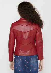 Koroshi Jakna od umjetne kože - rojo   red