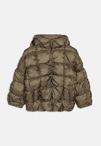 Selectat, dark forest