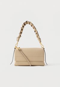 Neizbrano, sandshe/seagras