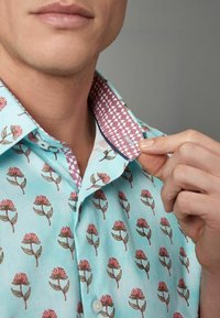 Next SHORT SLEEVE -  REGULAR FIT - Košeľa - turquoise blue